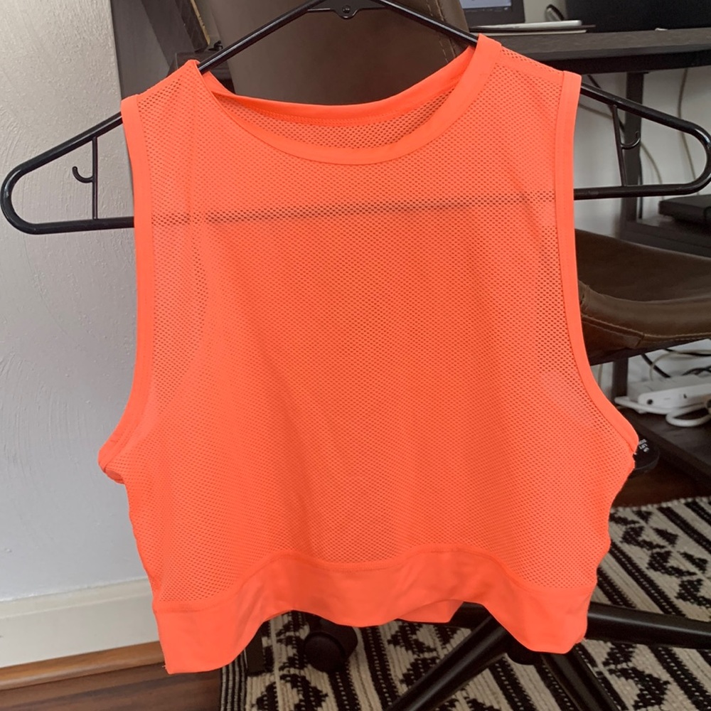 Medium Dri-Fit Nike top